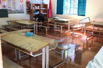 Vệ sinh trường lớp định kỳ để đón học sinh đi học trở lại sau dịch Covid – 19