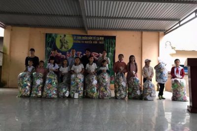 Tổ chức trung thu cho các em học sinh